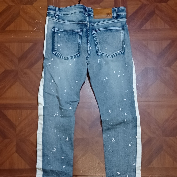 Distressed Denim Jeans with White Stripes - Picture 2 of 7